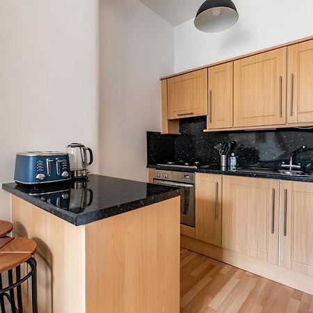 אדינבורו Amazing Apartments - Dalgety St - Near Holyrood מראה חיצוני תמונה