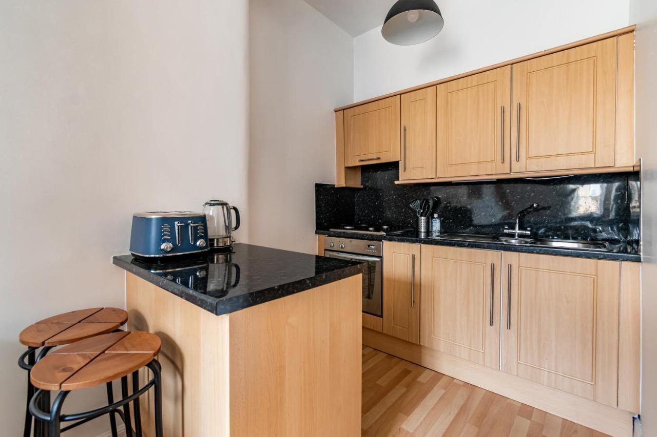 אדינבורו Amazing Apartments - Dalgety St - Near Holyrood מראה חיצוני תמונה
